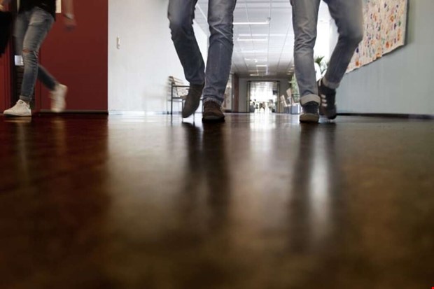 Uppdrag: Testa elever som misstnks fr droger