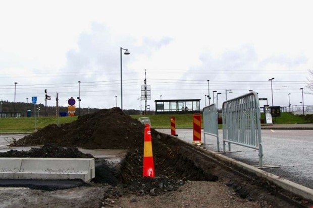 Spaden i marken f�r Hede station