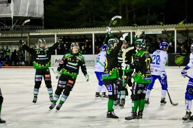Frillesås BK tog historisk seger Frillesås BK tog historisk seger
