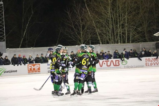 Frilles�s �r tillbaka