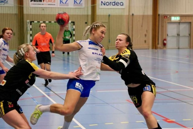 V�nsternian stannar kvar