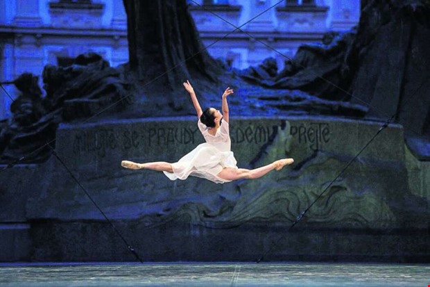 Balettsatsning p teatern