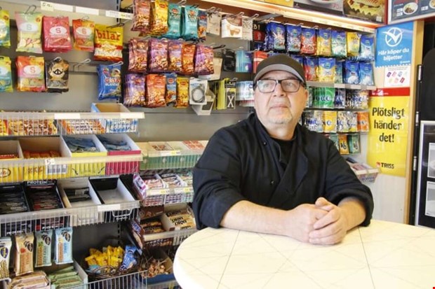Abbe fick kontraktet på Hede station Abbe fick kontraktet på Hede station