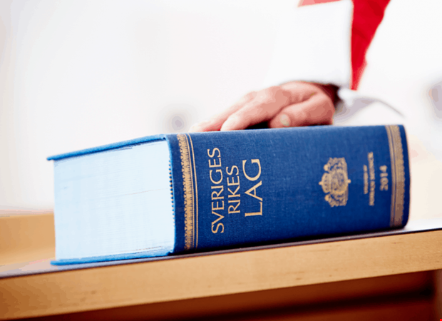 H�ktad f�r v�ldt�kt mot barn � efter 24 �r