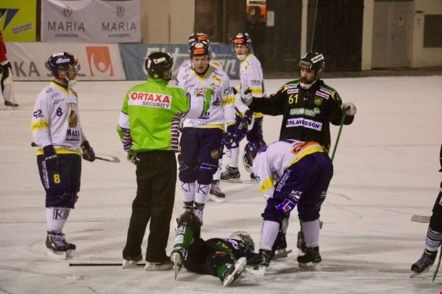 Frilles�s knockade p� Sj�aremossen