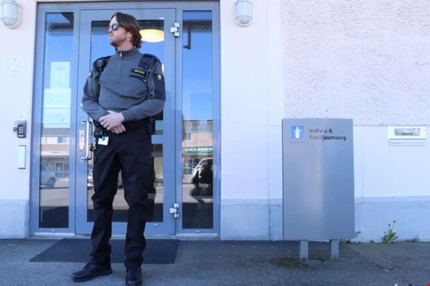 Hot mot personal och politiker Hot mot personal och politiker