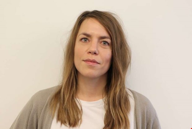 T�g till Ume� eller flyg till Paris?