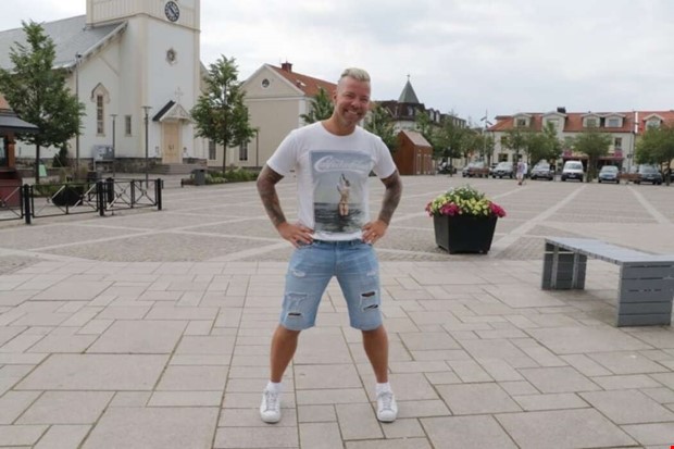 Arvingarna p fdelsedagskalas