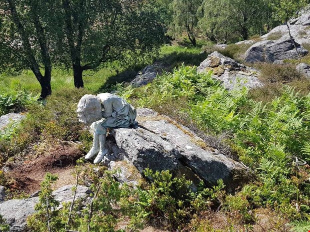 Konstig värld i bohuslänskt gravfält Konstig värld i bohuslänskt gravfält