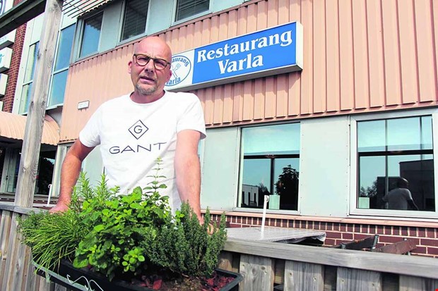 Elitdomare och fotbollsprofil