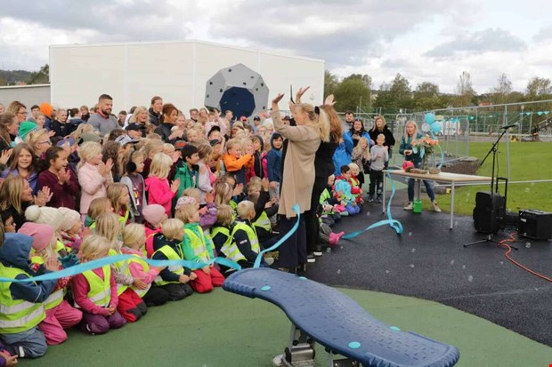 Vittra Forsgl�ntan firar nybygge