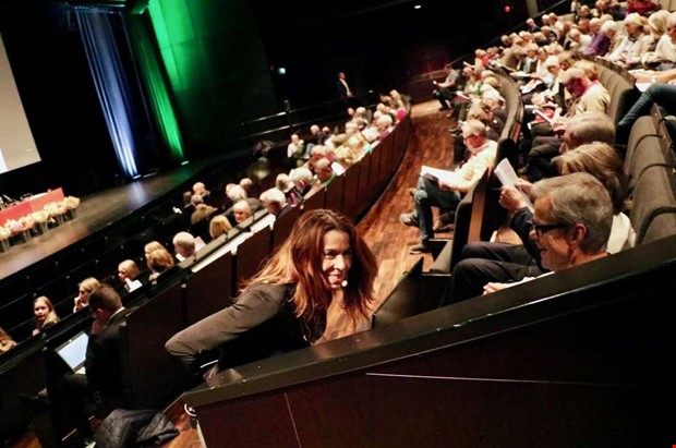 Golfklubben fick celebert besk