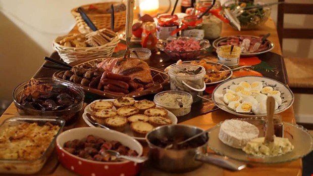 Julbord för äldre blev succé Julbord för äldre blev succé