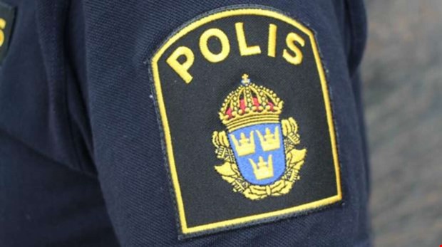 Mejades ned av bil – vägrade polisanmäla Mejades ned av bil – vägrade polisanmäla