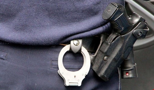 Ingen gripen fr knivrn