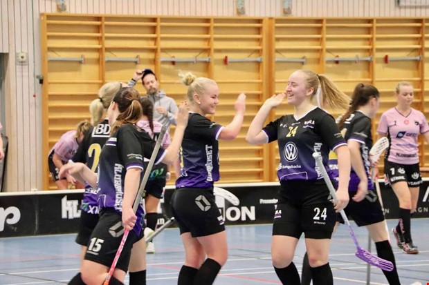 Varla IBK med otrolig upphmtning i derbyt mot Onsala IBK