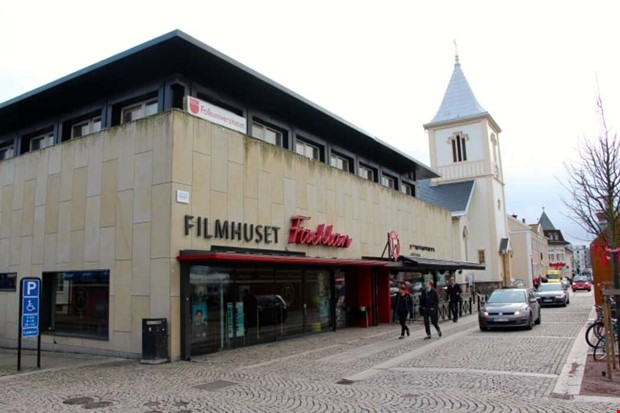 Trevlig yta erstter Facklan