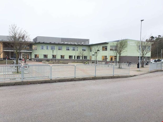 Hlften av eleverna sjukanmlda  oroliga fr smitta