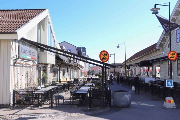 Bilfritt p Norra Torggatan ret om