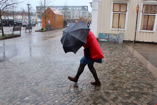 Varning fr stormbyar i kvll