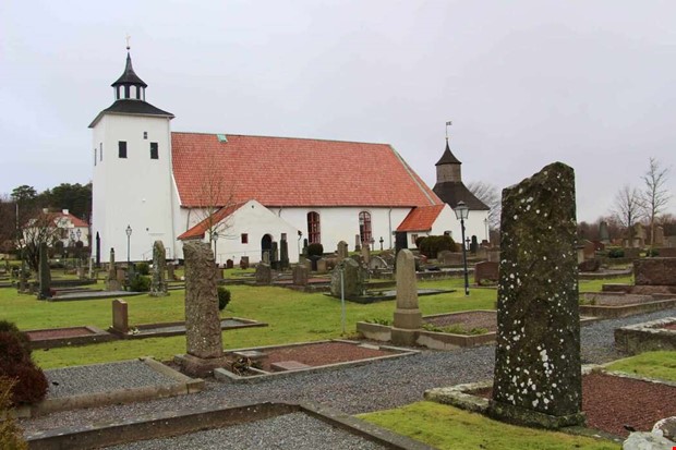 Tomma kyrkor i p�sk