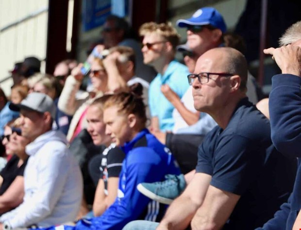 De vill hj�lpa det lokala n�ringslivet