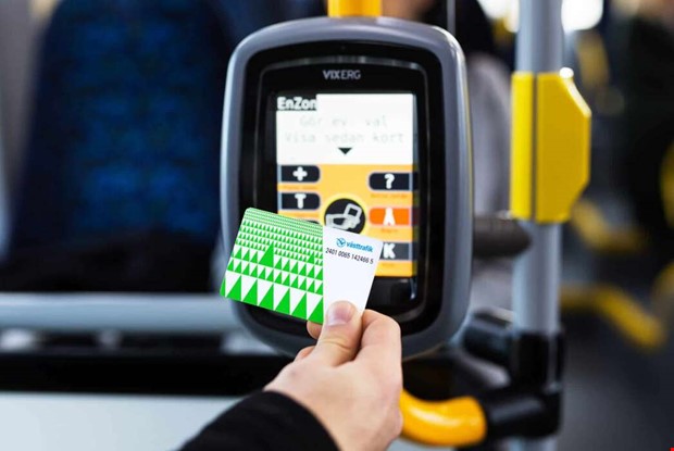 Nu g�r det att l�sa in V�sttrafikkort