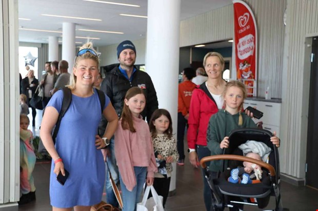 Efterl�ngtad �ppning av badhuset