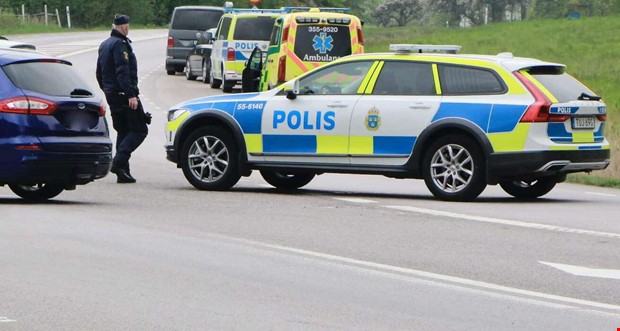 Bev�pnade mannen f�rd till psykmottagning