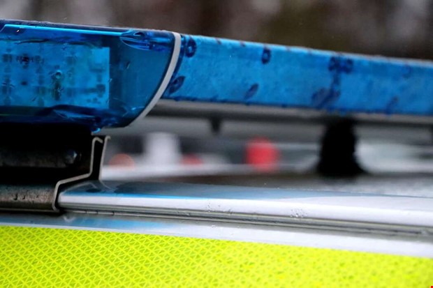 Slogs medvetslös på öppen gata Slogs medvetslös på öppen gata