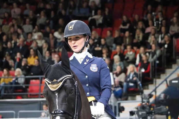 Valldaryttaren inblandad i bilolycka