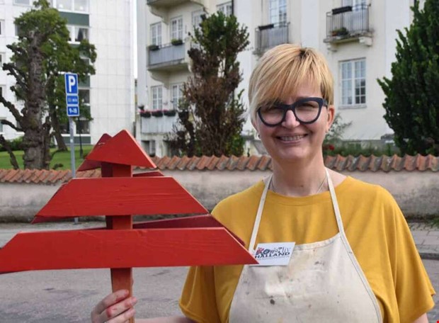 Gl�djebeskedet: �rets konstrunda blir av!