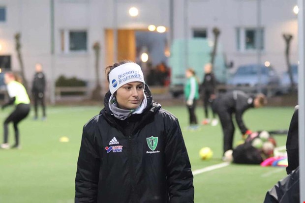 Tl blev krossat i det tidiga toppmtet