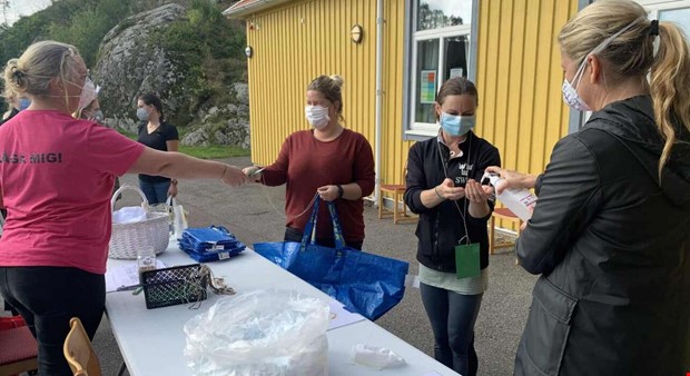 Coronasker loppis blev uppskattat helgnje