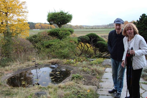 Rune och Solg�rd har Kungsbackas fulaste tr�dg�rd