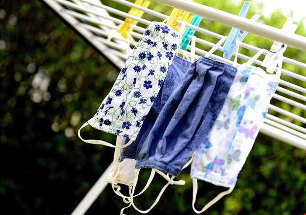 Debatt: Hemtjnsten ska anvnda munskydd