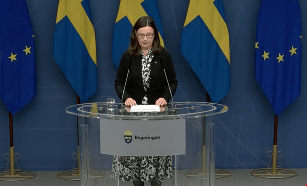 Coronabesked om skolorna  kan bli distansundervisning