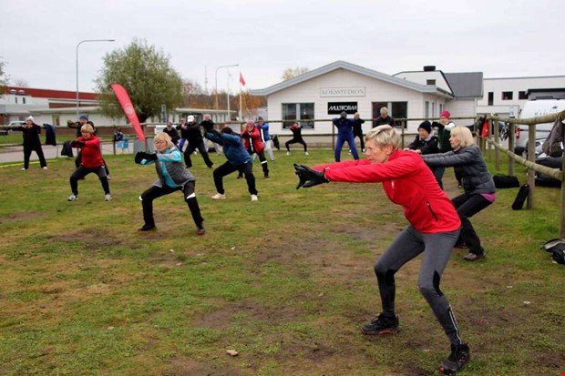 Friskis f�ljer restriktionerna