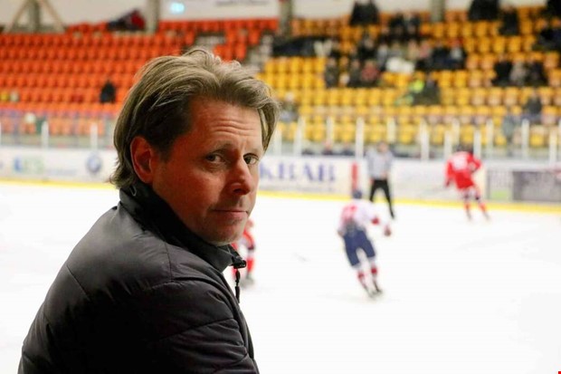 Hanhals Kings rasar mot konkurrenten