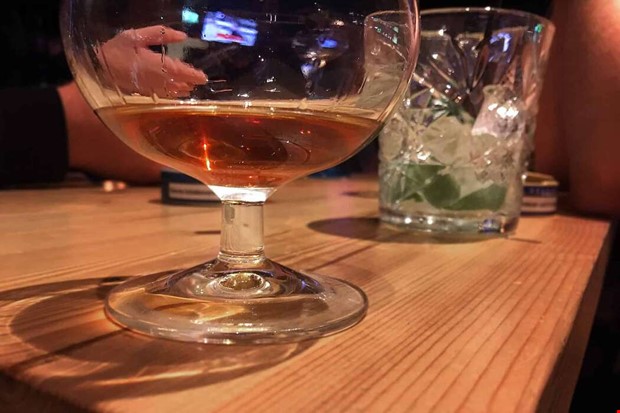 Regionen: Avst tillflliga relationer