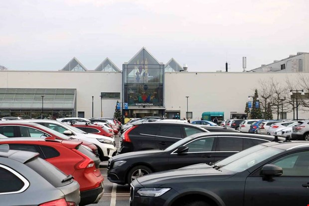 Ut�kad kontroll p� Kungsm�ssan