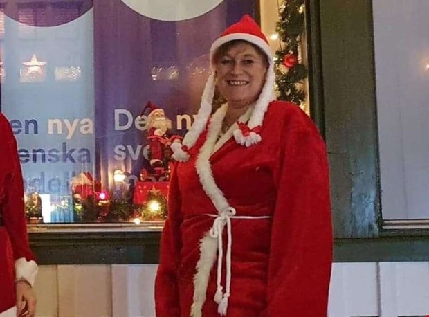 S� firar vi: Julpyntfrossa hos kommunalr�det