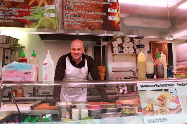 Så firar vi: Sayeb ser fram emot julsemla Så firar vi: Sayeb ser fram emot julsemla