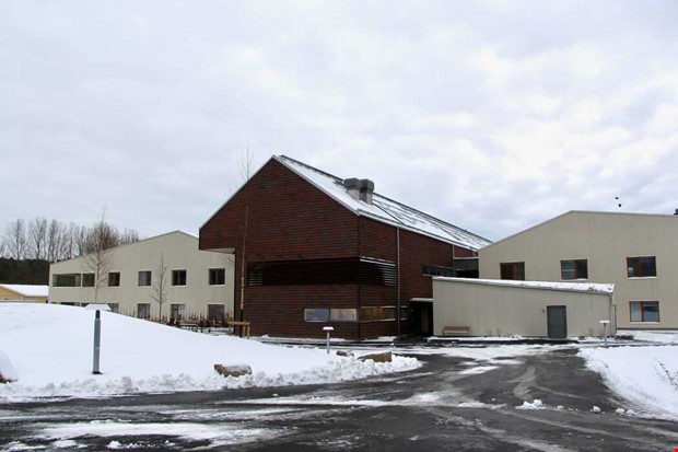45 f�retag byggde boendet i S�r�