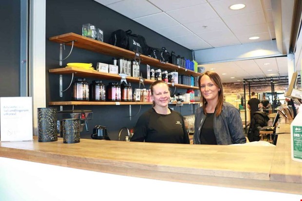 Stor kning av trning online