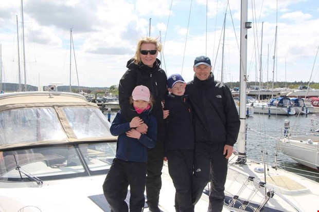 En l�rdag i hamnen: �Det g�r inte att stressa h�r�