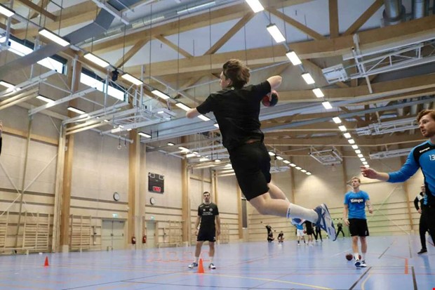 Landslagsuppdrag fr kantspelaren