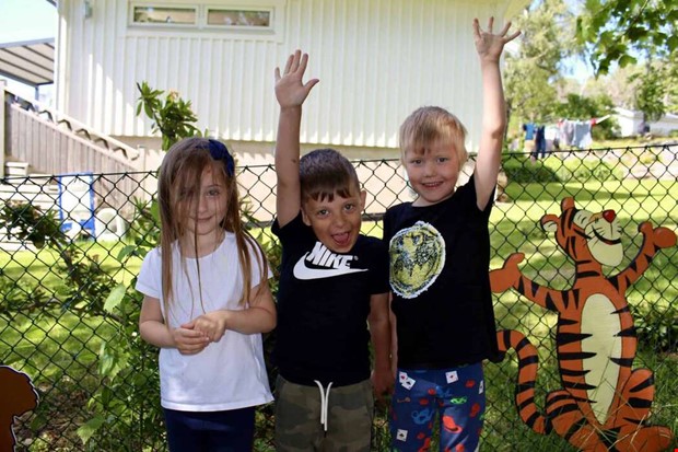 Utstllning av Sjumilaskogen p Kokosnten