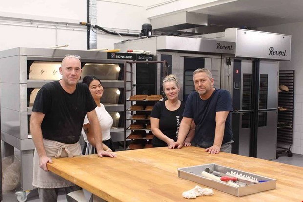 David Bagare ppnar sitt tredje caf i Kungsbacka