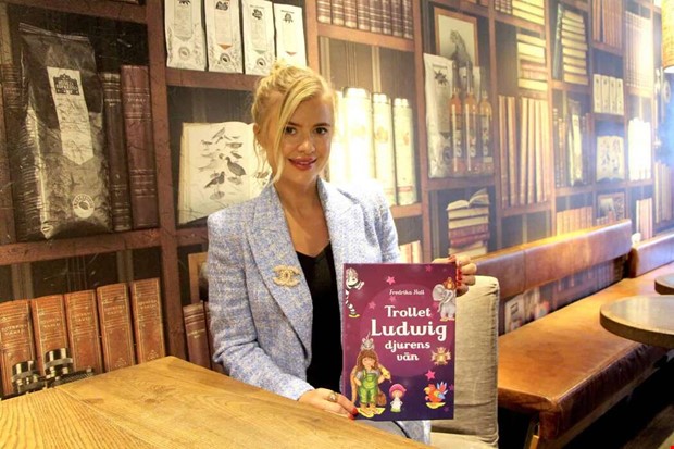 Tidigare modellen fljer sin drm  skriver barnbcker